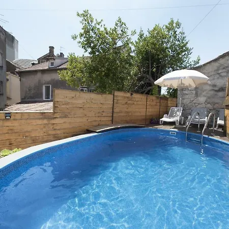 Family Friendly With A Swimming Pool - 17338 سبليت